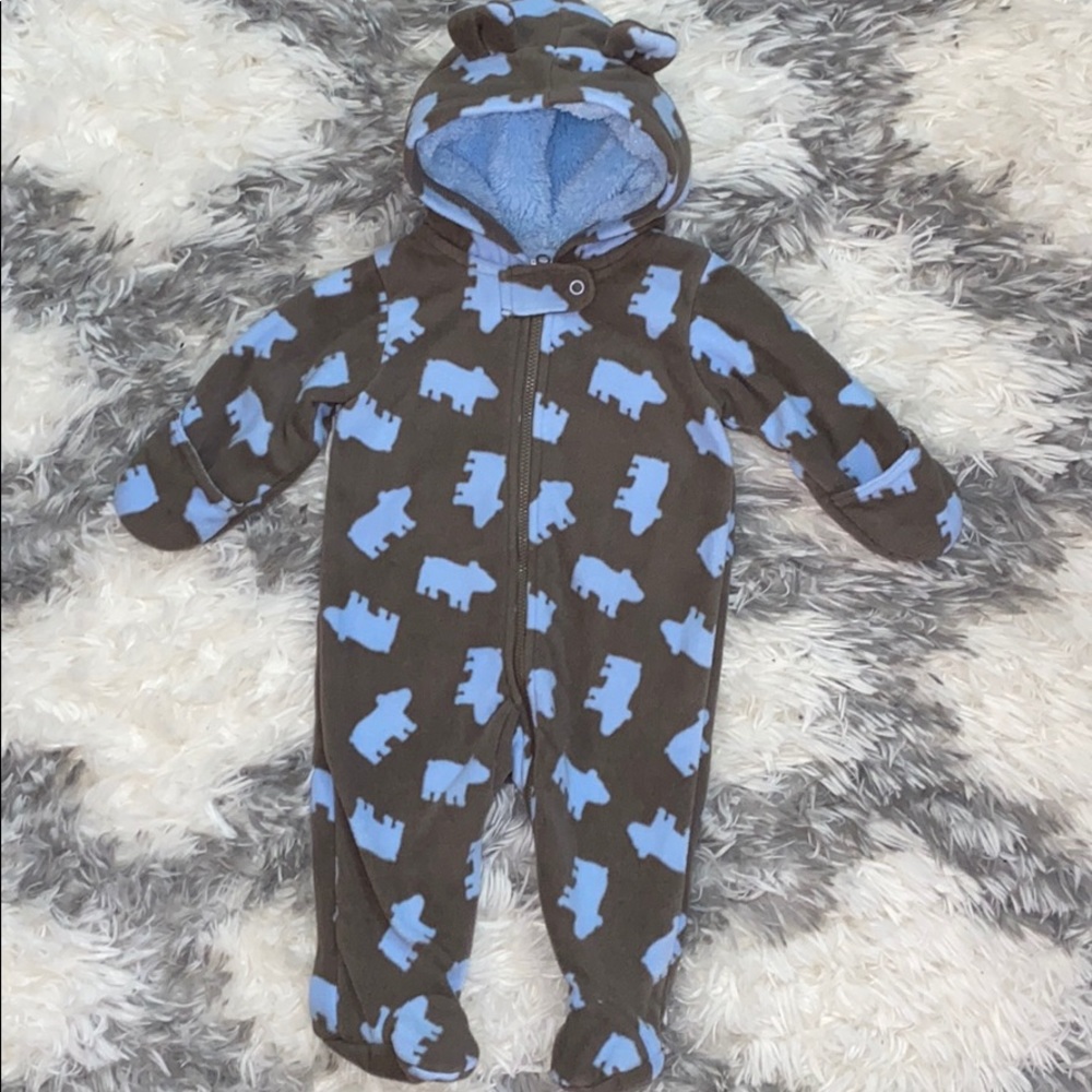 Carters bunting snowsuit Size 3 months